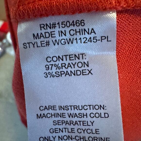 Market & Spruce Women Button Front Tank Top Red Stretch Rayon NWT Size 1X - Picture 8 of 8